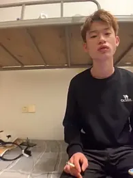 KK-cuteboy webcam stripchat model stream image