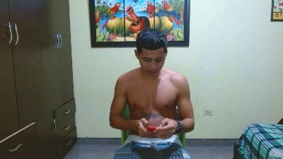 Lil_condor_bby1 webcam model stream image