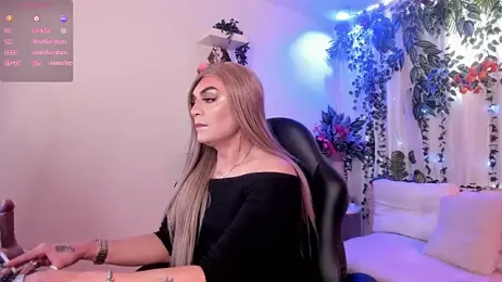 karol_elegance_ webcam model stream image