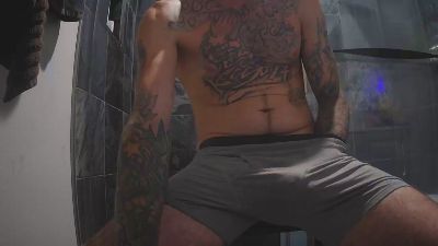 Prettyboytatted webcam model stream image