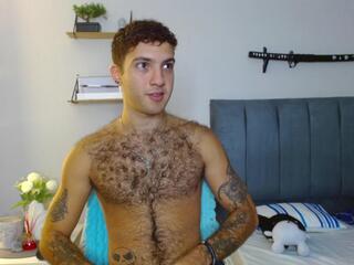 Zack Buttoon webcam model stream image