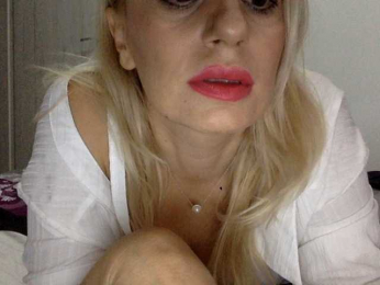 Lilly6 webcam model stream image