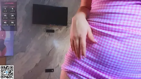 miss_bubbles_ webcam model stream image