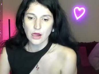 alianna_solo_kiss webcam model stream image