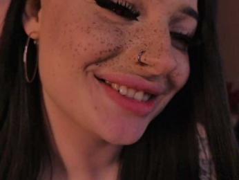LisaaLiss webcam bongacams model stream image