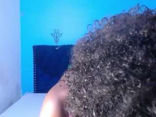 nnocent-sexy-lady webcam model stream image