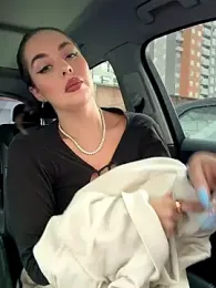 Alirawrz webcam model stream image