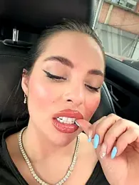 Alirawrz webcam model stream image