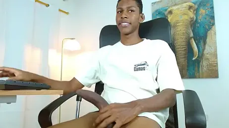 maiki18_ webcam model stream image