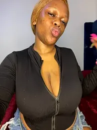 Boneca25 webcam stripchat model stream image