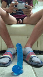 Manol072 webcam model stream image