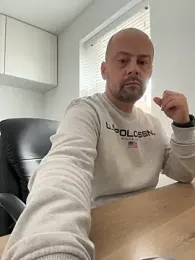 NakedAndrewHot webcam stripchat model stream image