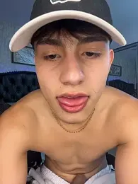 Lander_Cruz webcam stripchat model stream image