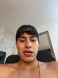 Lander_Cruz webcam stripchat model stream image