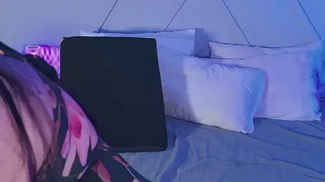 emmajohnss webcam stripchat model stream image