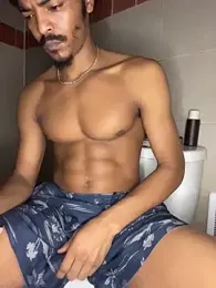 TRILLAHUNG webcam model stream image