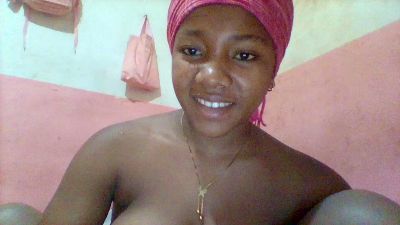 Herminah webcam model stream image