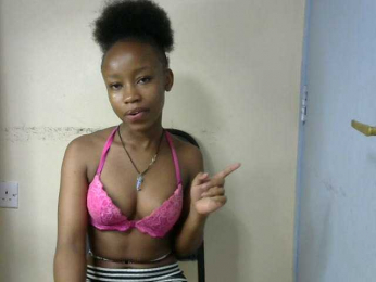 AuroraBarbie webcam bongacams model stream image