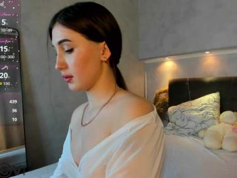 Emily-Lews webcam model stream image