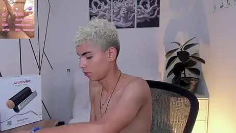 sky_jules webcam stripchat model stream image