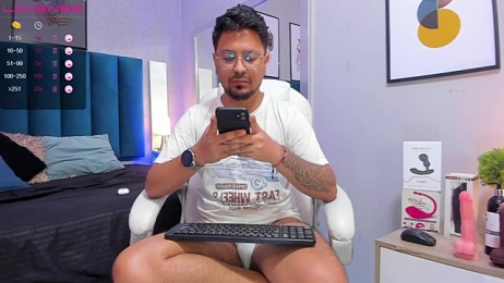 DaviidEvans_ webcam model stream image