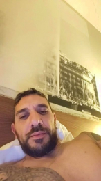 keurty1 webcam model stream image