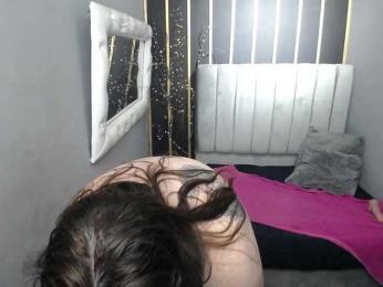 koral-busty webcam model stream image