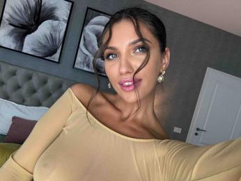MathildaLian webcam model stream image