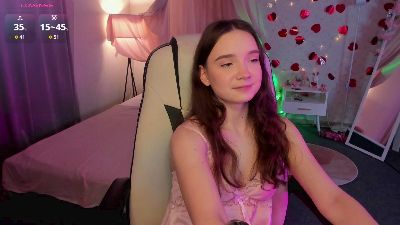 Elviennne webcam cam4 model stream image