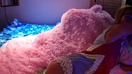 LunaNatural webcam model stream image