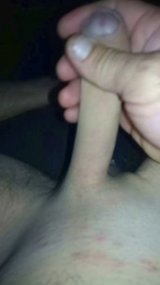 Aple82 webcam model stream image