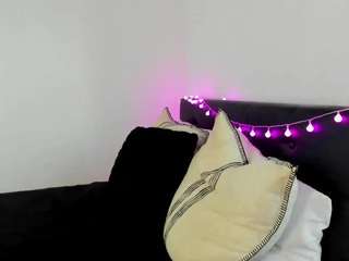 babielynn webcam model stream image