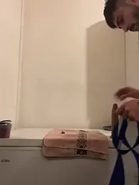 Hugo34bg webcam model stream image