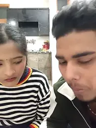 romantic_couple1 webcam model stream image