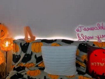 madis0n_crystal webcam model stream image