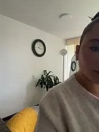 sukhakunis1 webcam model stream image