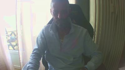 Goodmcluckbln webcam model stream image