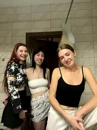 caressyourself webcam model stream image