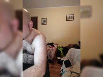 WikiBitch webcam model stream image