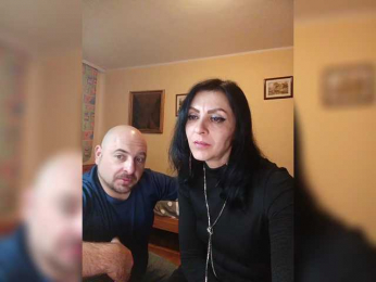 WikiBitch webcam model stream image