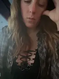 MommmyYummy webcam model stream image