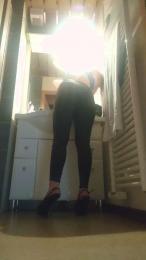 claara1 webcam model stream image