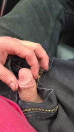 Jerkintinycock webcam model stream image