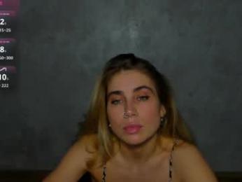 moanamo webcam model stream image