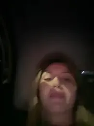 lunablossom_ webcam model stream image