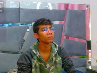 big-bearr webcam model stream image