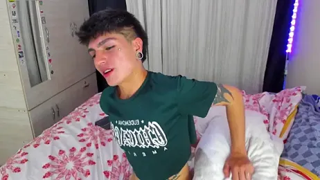 Dark_luckyyy webcam model stream image