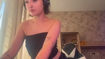 CarminaMannix webcam cam4 model stream image