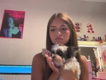 zoeybrookss webcam model stream image