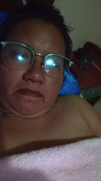 AriPM webcam model stream image